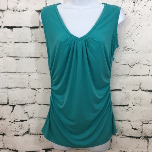 New York & Company Tops - EUC New York & Company flattering top